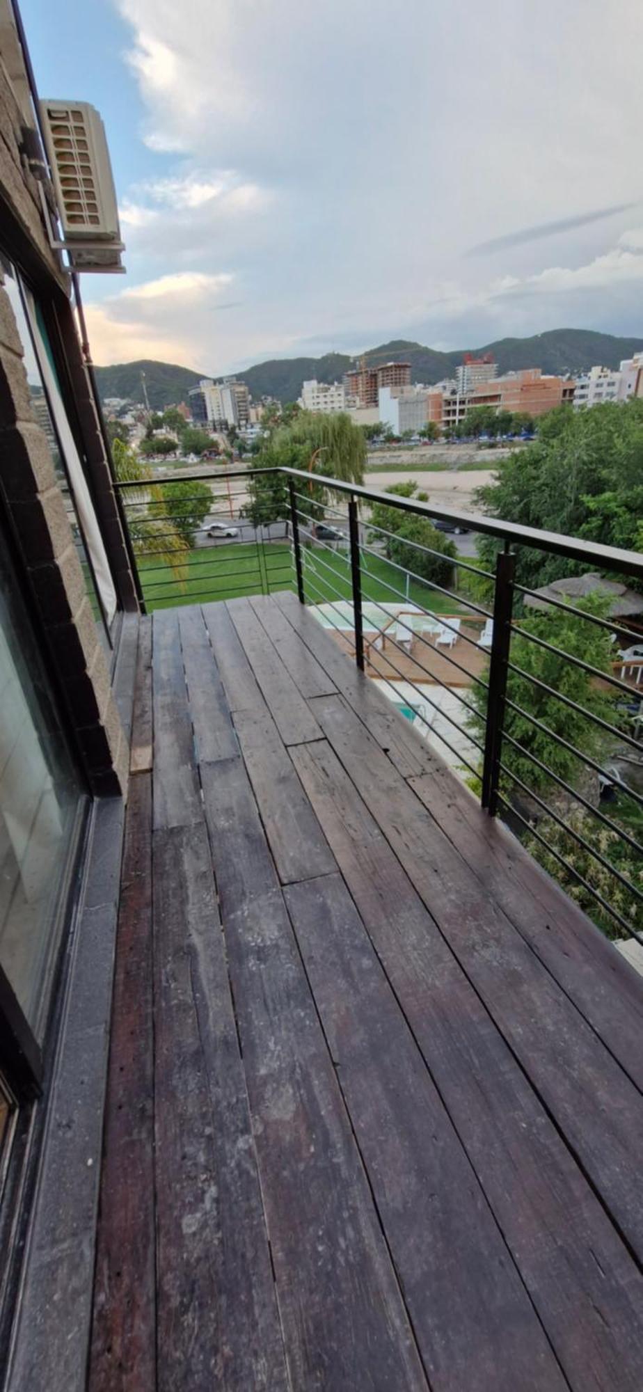 Vivisierras, Piso 3 Frente Al Lago, Centro Carlos Paz, 2 Dormitorios, 2 Banos, Pileta Privada, Premium
