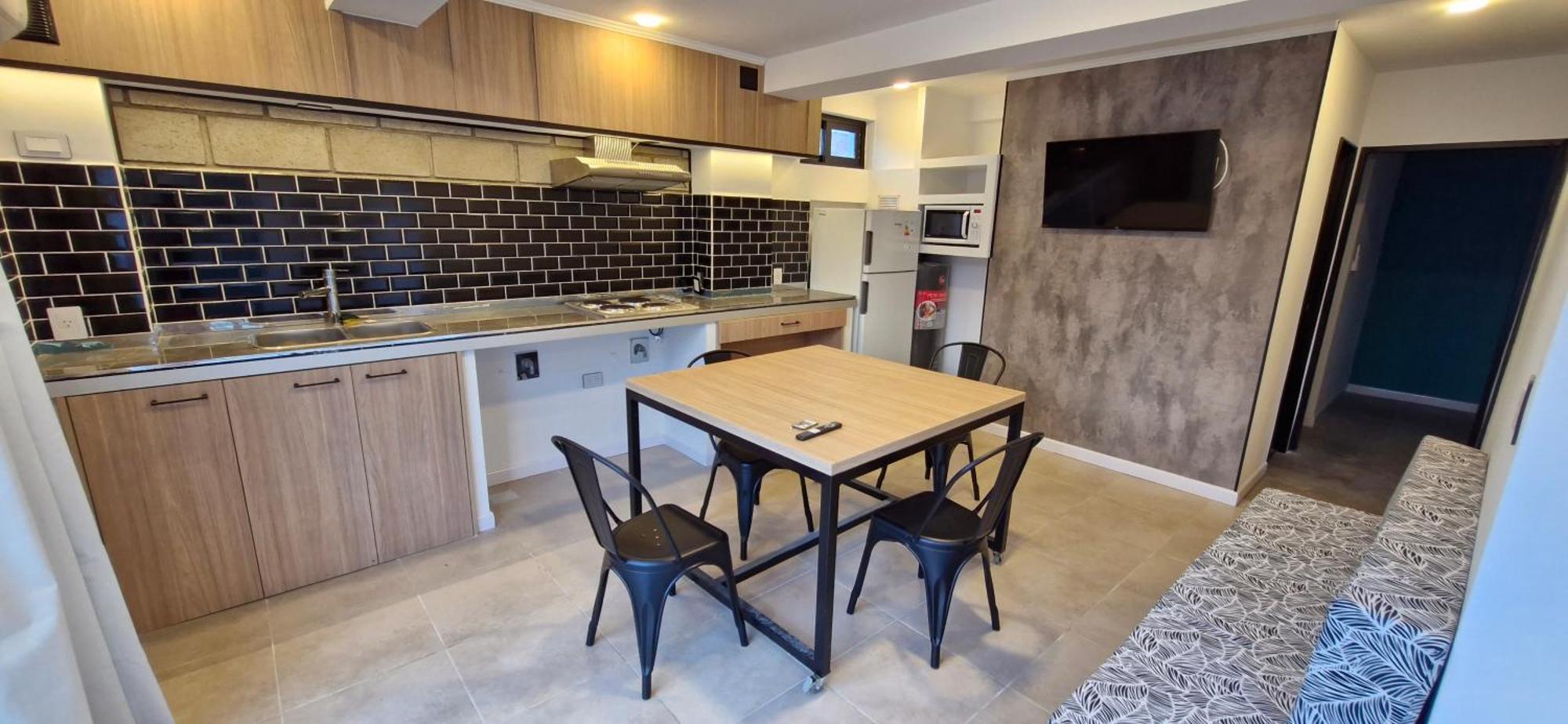 Vivisierras, Piso 3 Frente Al Lago, Centro Carlos Paz, 2 Dormitorios, 2 Banos, Pileta Privada, Premium Apartamento *