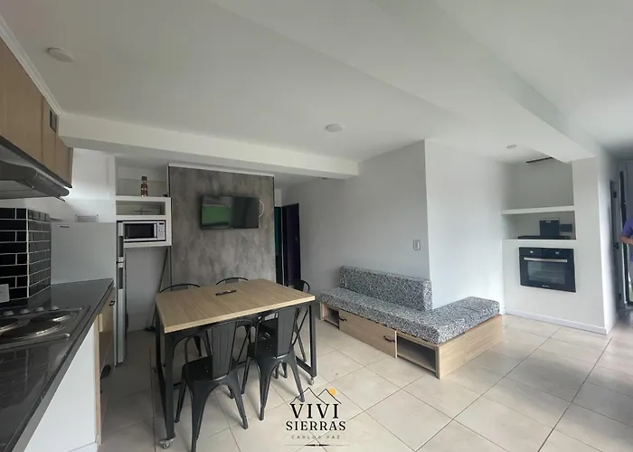Vivisierras, Piso 3 Frente Al Lago, Centro Villa Carlos Paz, 2 Dormitorios, 2 Banos, Pileta Privada, Premium