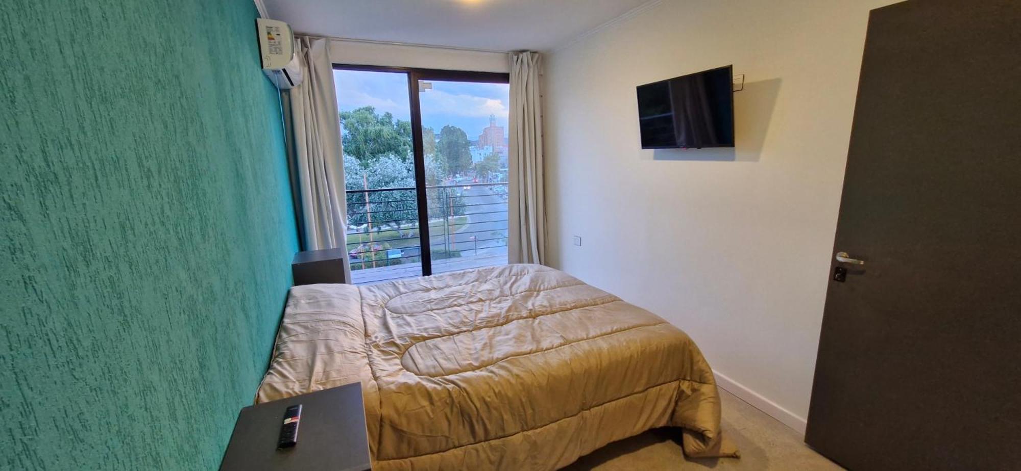 Vivisierras, Piso 3 Frente Al Lago, Centro Carlos Paz, 2 Dormitorios, 2 Banos, Pileta Privada, Premium Villa Carlos Paz