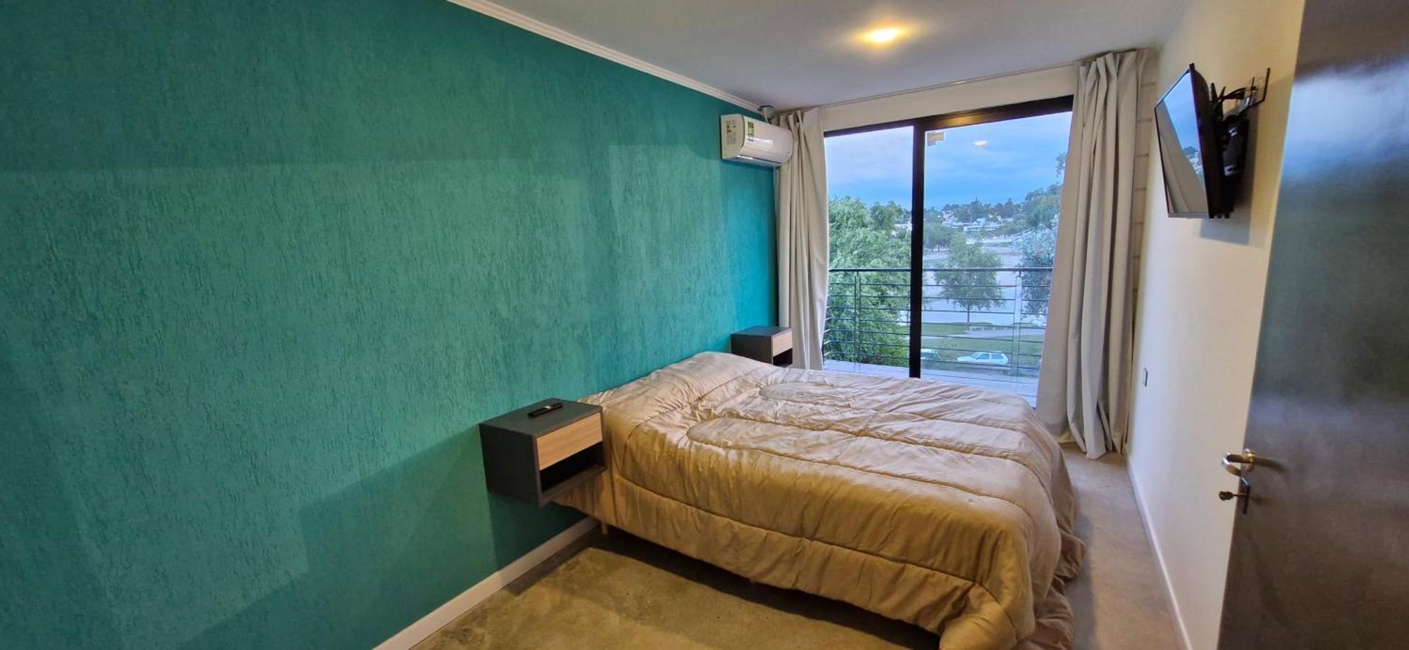 Vivisierras, Piso 3 Frente Al Lago, Centro Carlos Paz, 2 Dormitorios, 2 Banos, Pileta Privada, Premium * Villa Carlos Paz