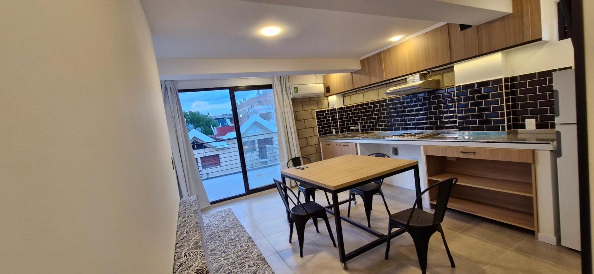 Vivisierras, Piso 3 Frente Al Lago, Centro Carlos Paz, 2 Dormitorios, 2 Banos, Pileta Privada, Premium Villa Carlos Paz